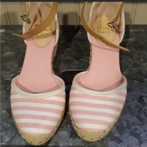 Crown and Ivey Size 6.5 Courtnee Pink Wedge Espadrilles Like new condition